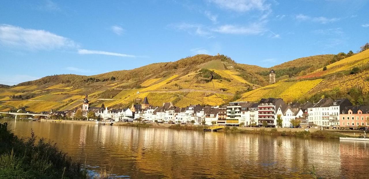 Mosel-Appartements Nehren Zell an der Mosel Exterior photo